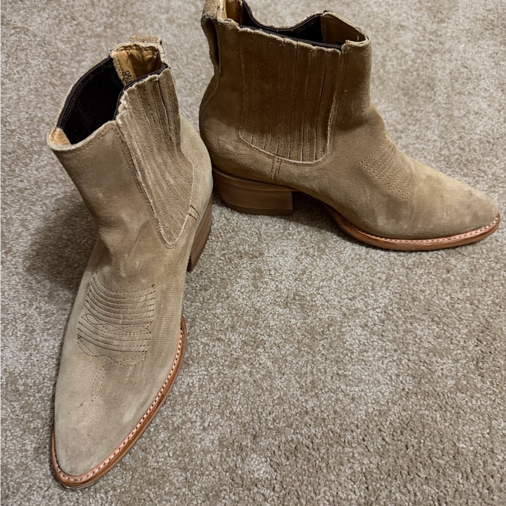 Tecovas women’s Light Brown Suede Boots - Picture 2 of 5